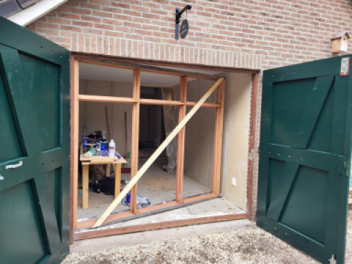 Productie en montage houten kozijnen